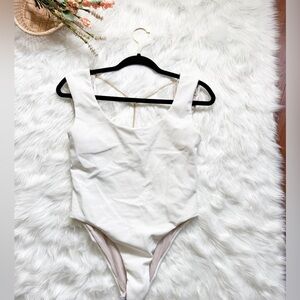 NEW EMPRESS BRASIL white one piece gold chain
